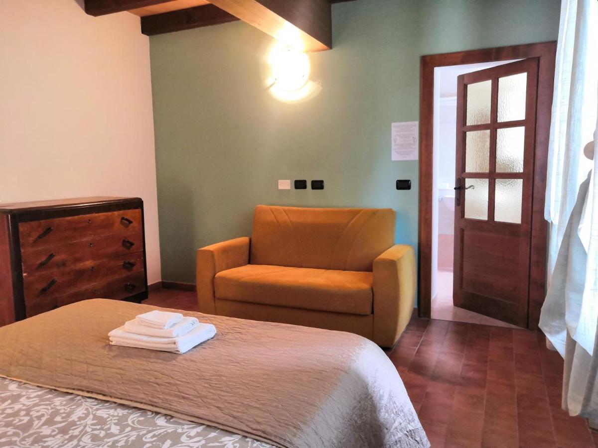 B&B Demetra Solignano Exterior photo